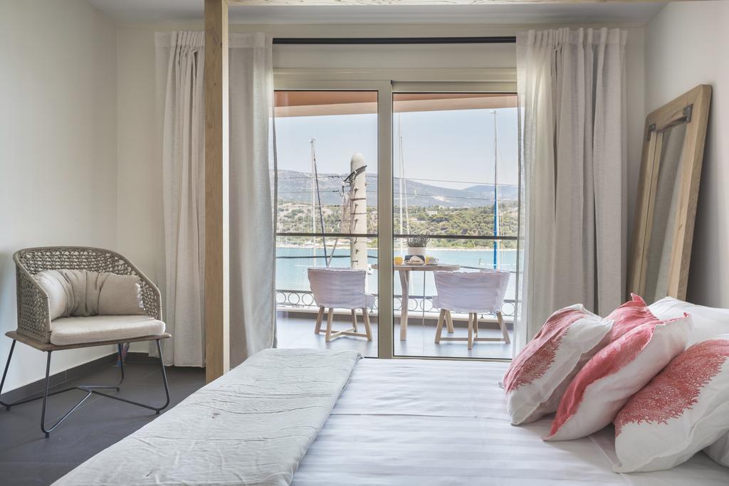 Argostoli Marina Suites Екстериор снимка