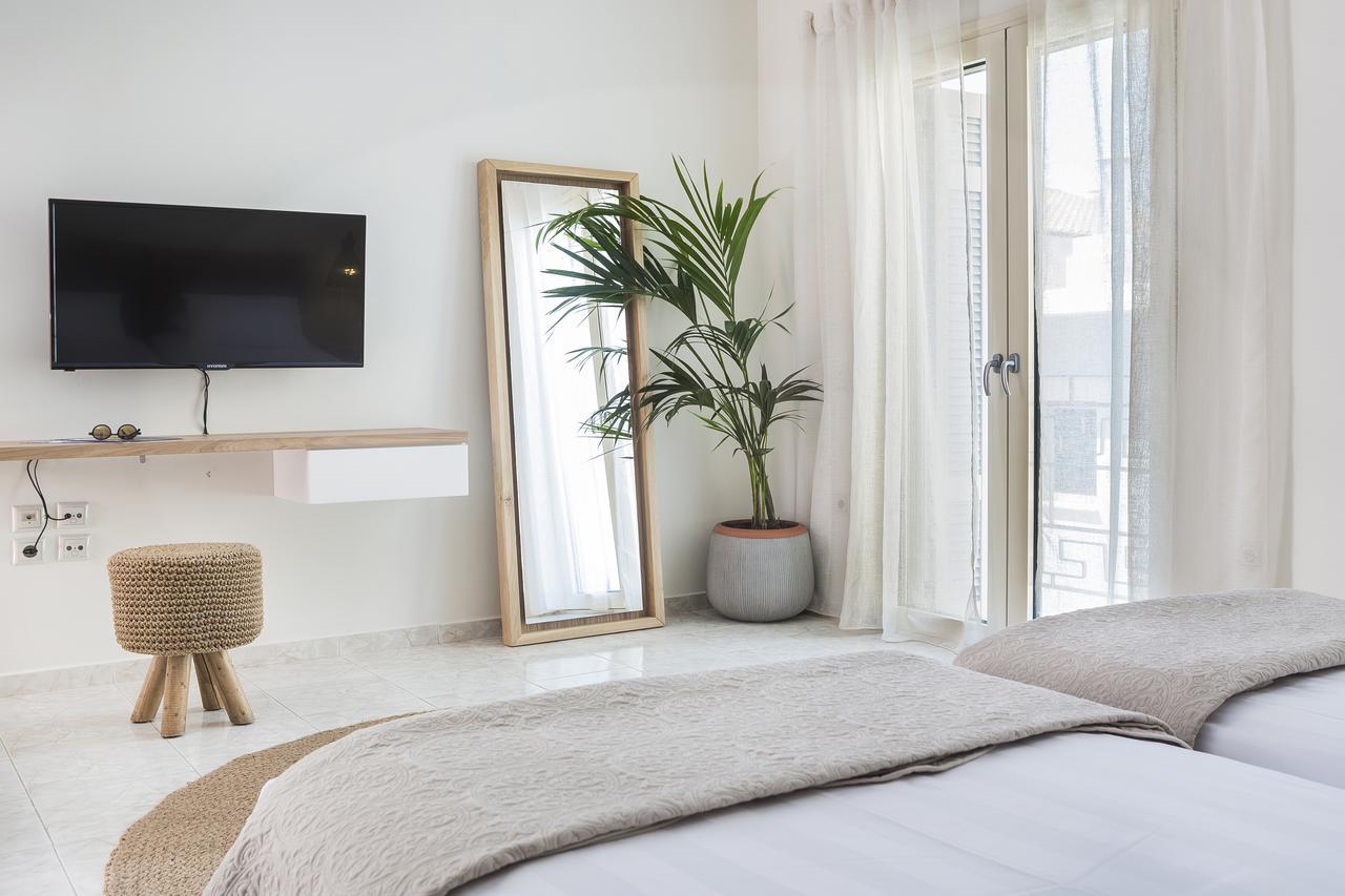 Argostoli Marina Suites Екстериор снимка